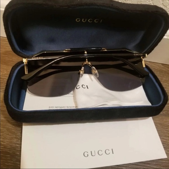 Gucci Sunglasses - Picture 8 of 15